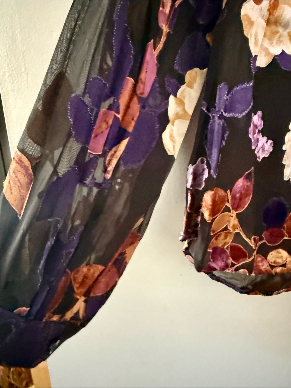 Chico's Black Floral Burnout Blouse Sheer Velvet Texture Long Sleeve V-Neck Top - Picture 5 of 6